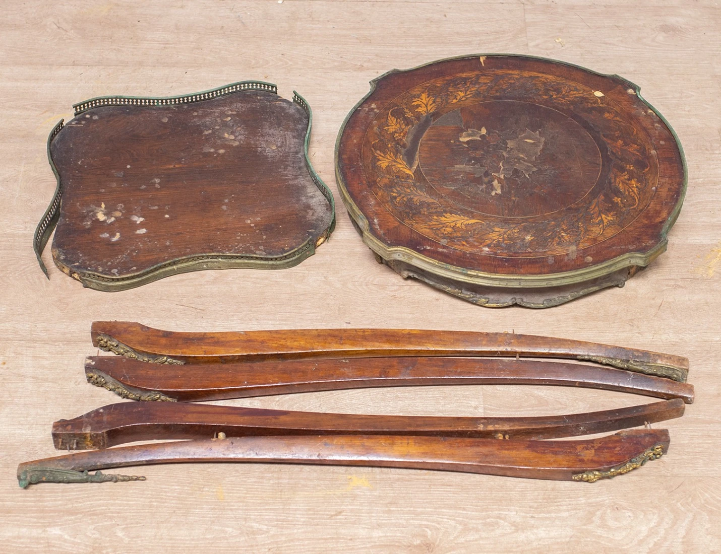 Реставрация антикварного столика с маркетри