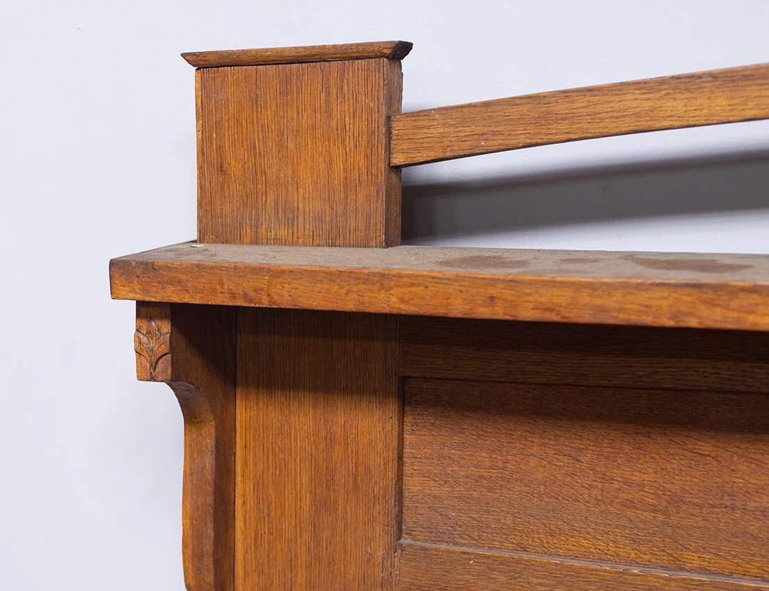 Реставрация сталинского дивана с высокой спинкой