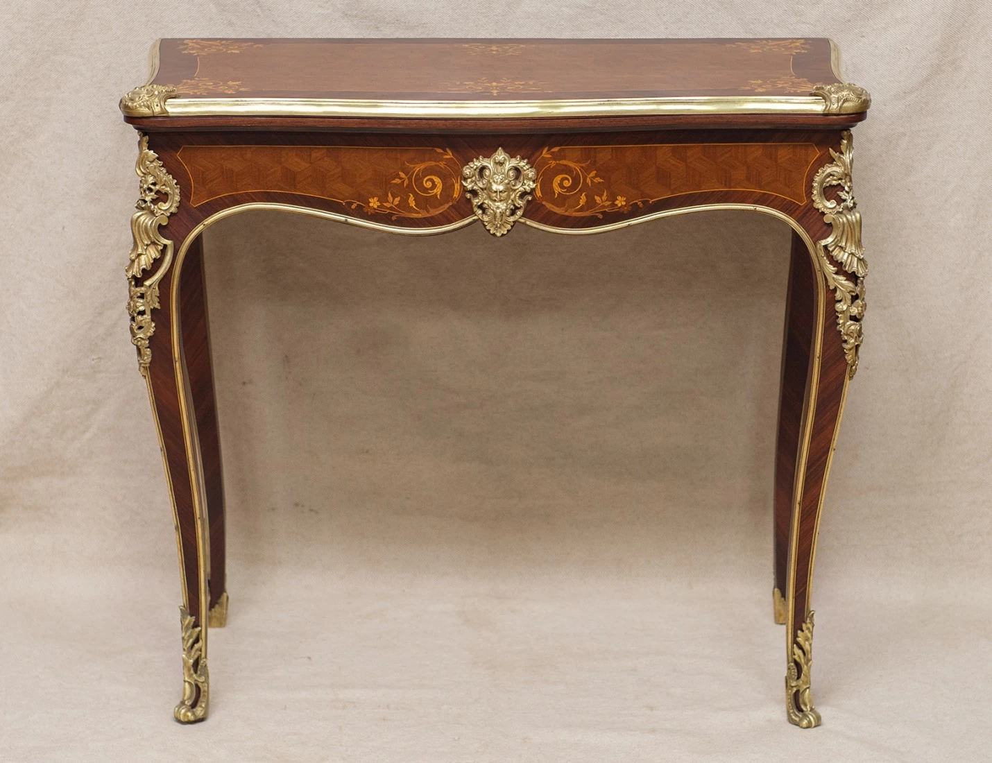 Реставрация антикварного ломберного стола