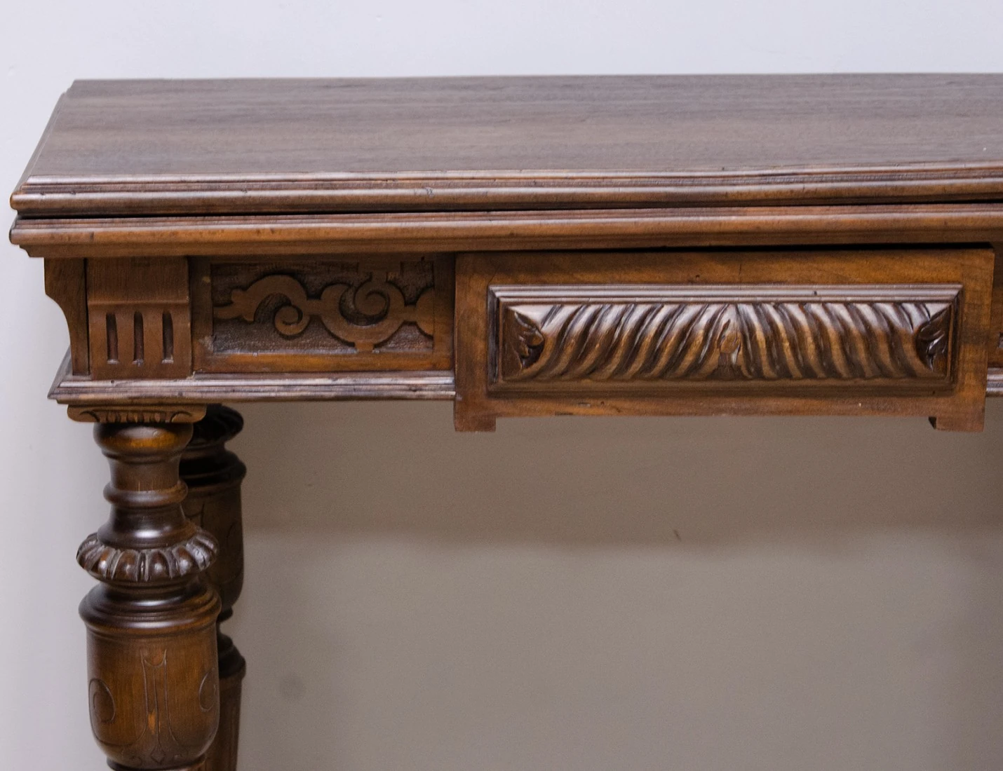 Реставрация орехового ломберного стола