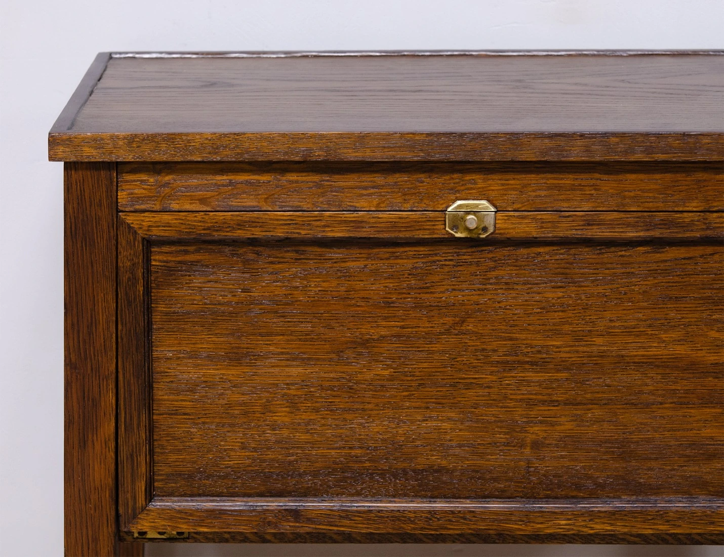 Реставрация антикварного сервировочного столика