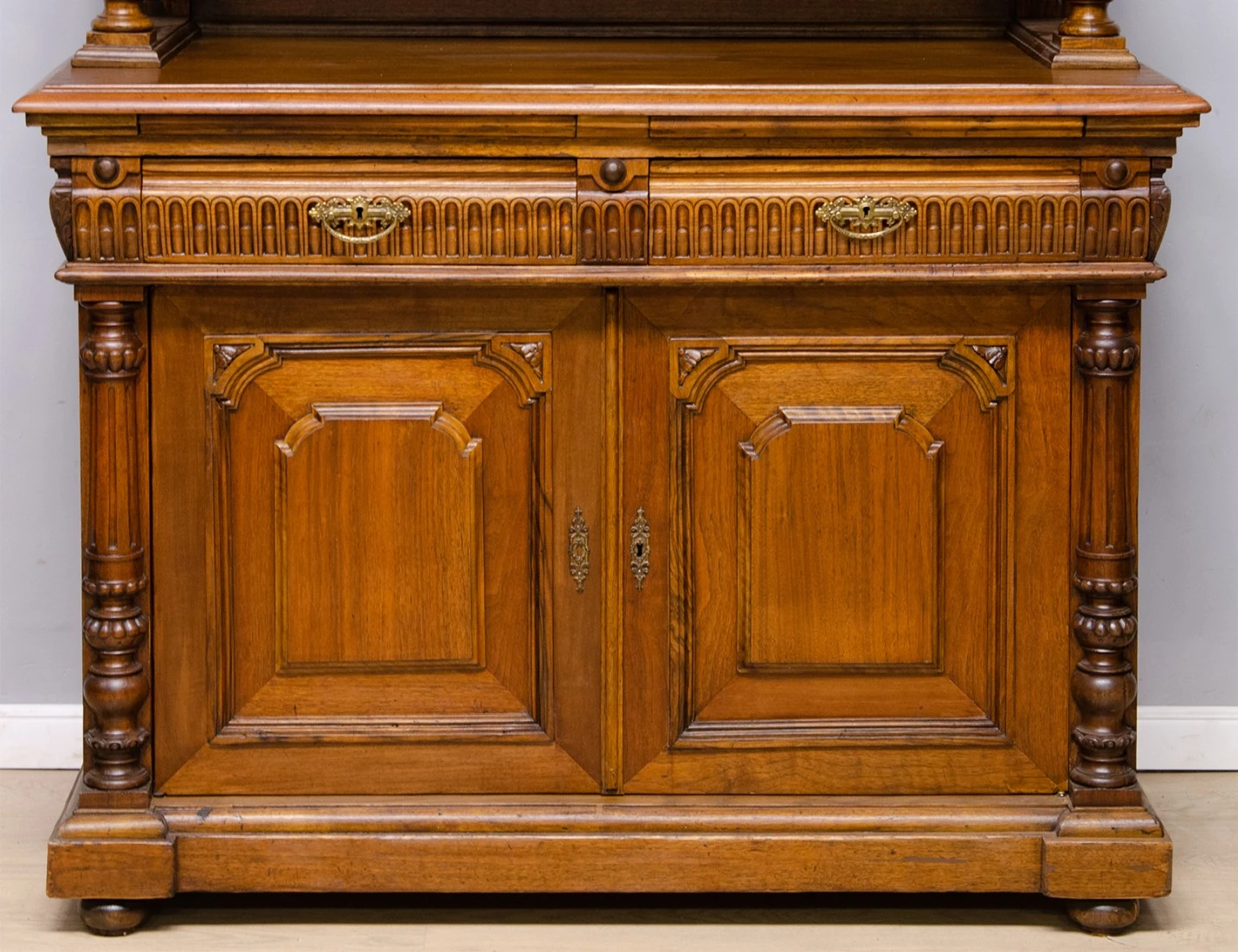 Реставрация буфета 19 века