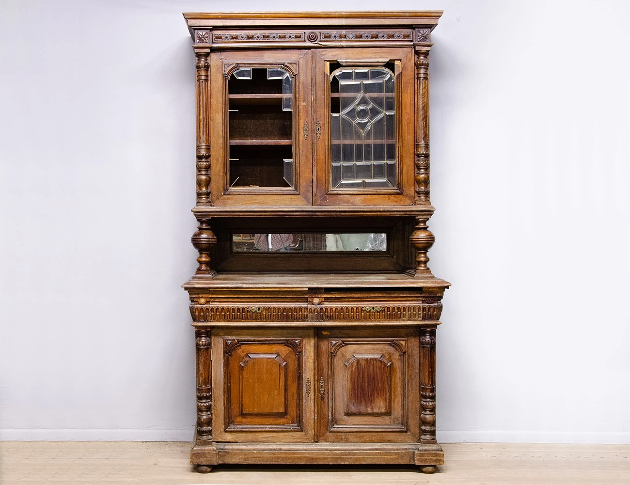 Реставрация буфета 19 века