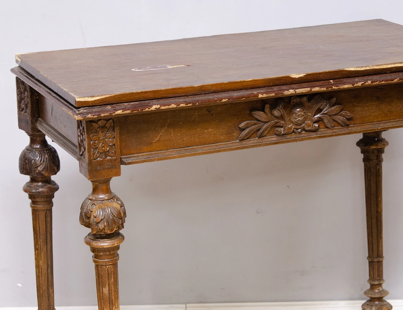 Реставрация антикварного ломберного стола