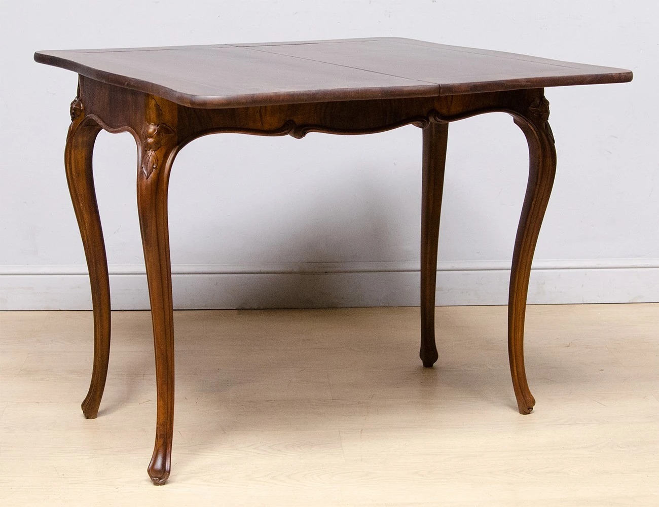 Реставрация ломберного столика 19 века