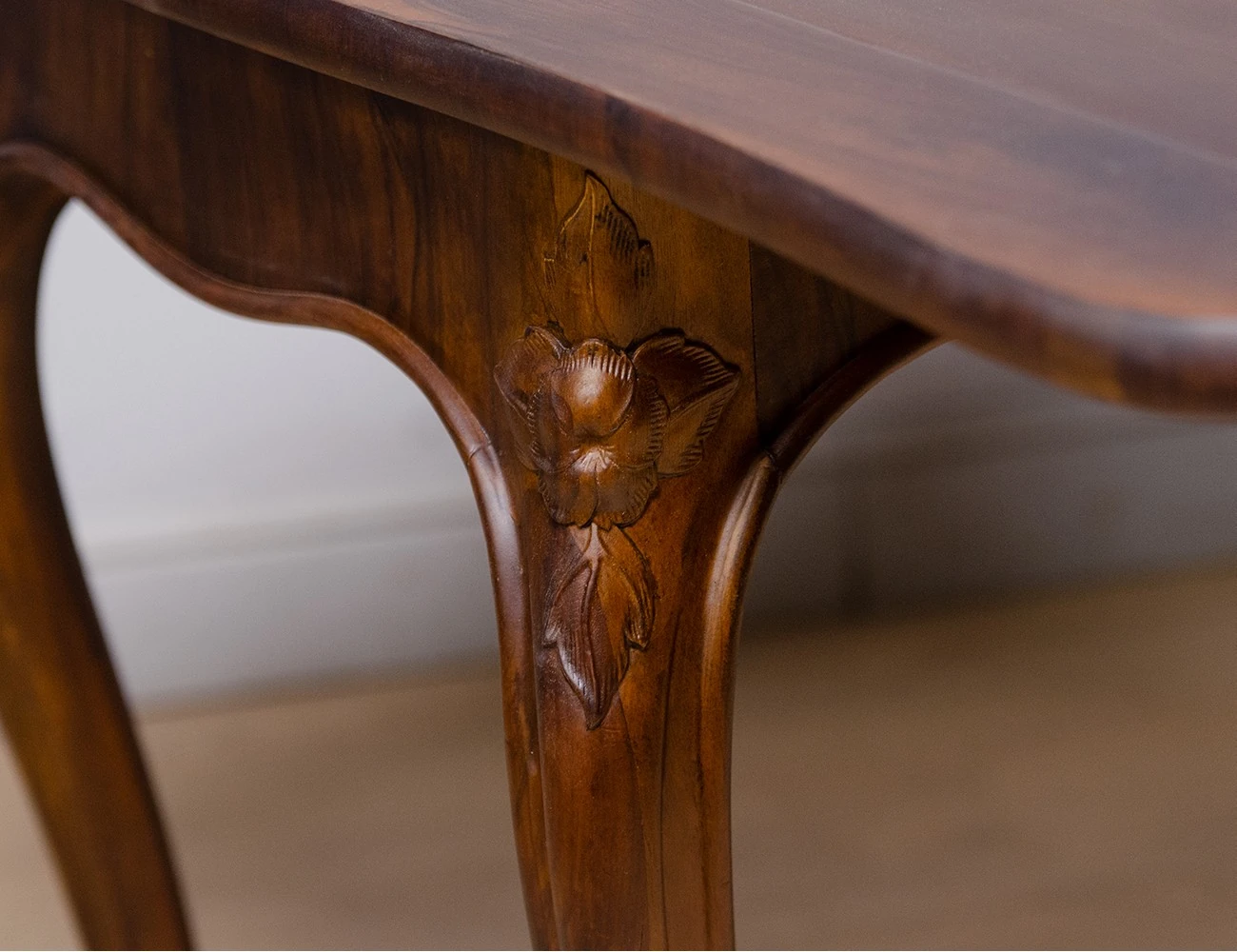 Реставрация ломберного столика 19 века