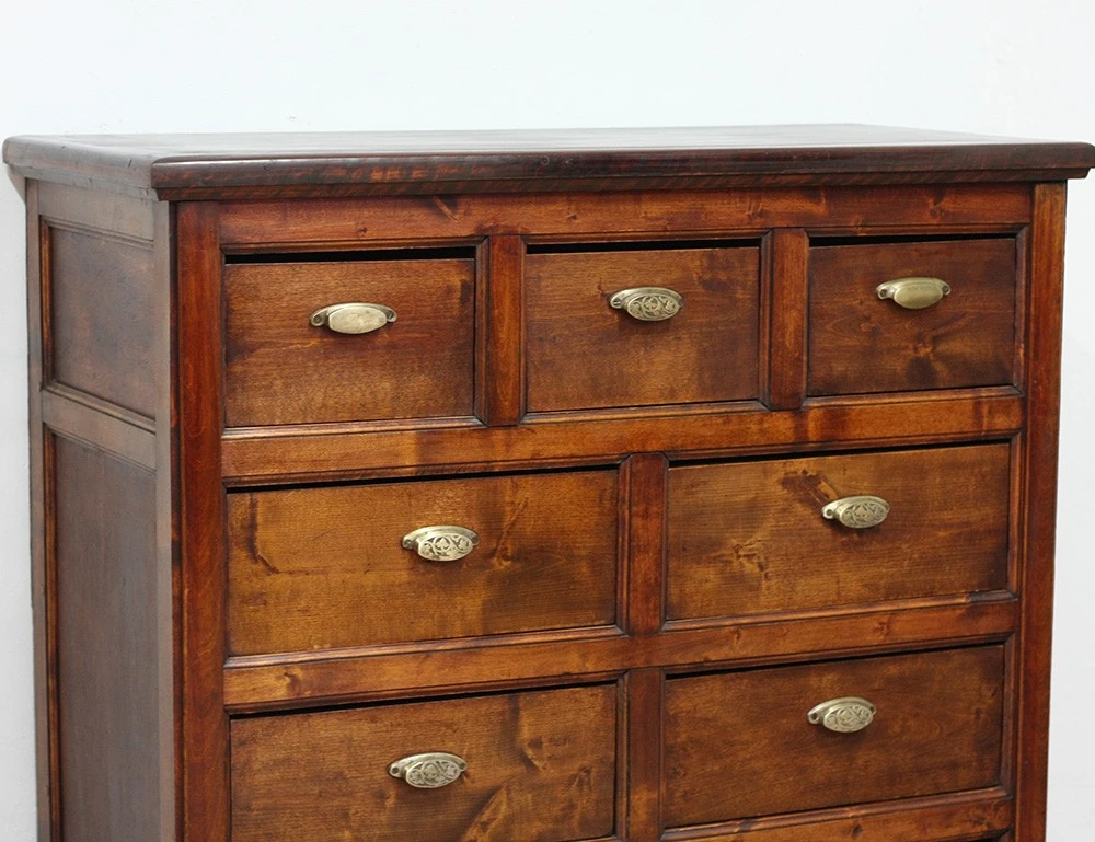 Реставрация старинного комода