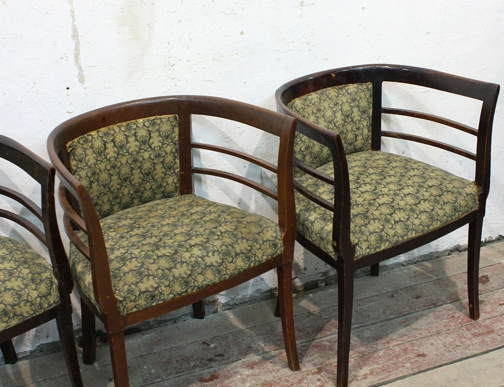 Реставрация пары кабинетных кресел