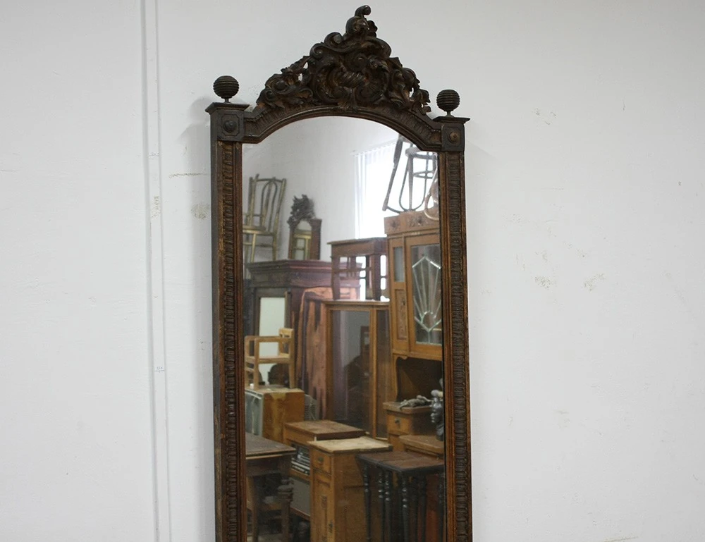 Реставрация орехового простеночного зеркала 19 века