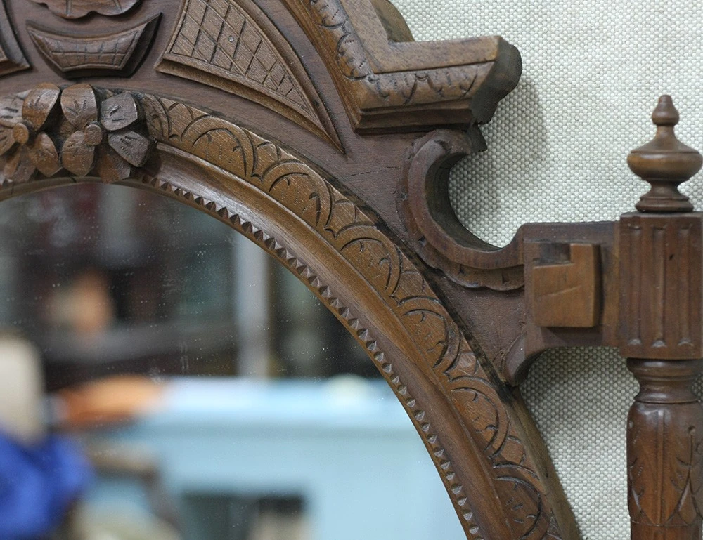 Реставрация небольшого старинного зеркала