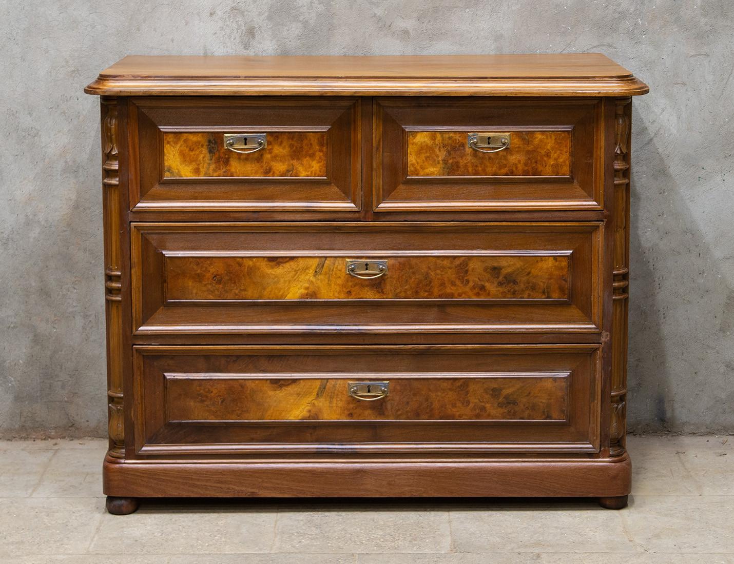 Реставрация антикварного орехового комода 19 века