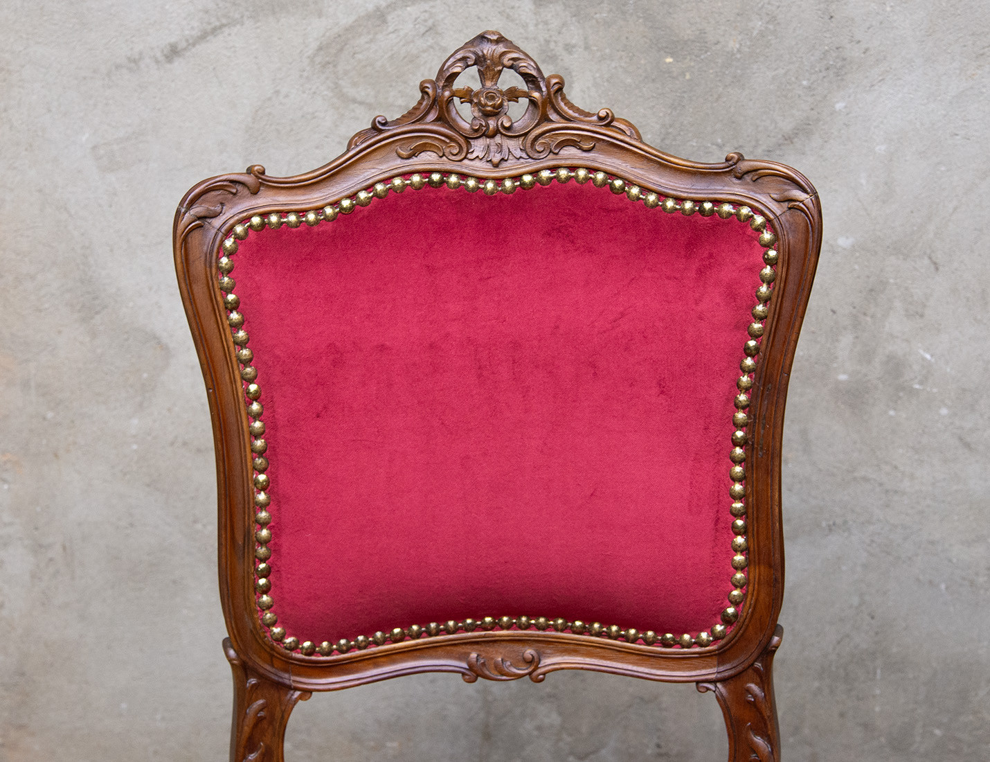 Реставрация пары ореховых стульев 19 века