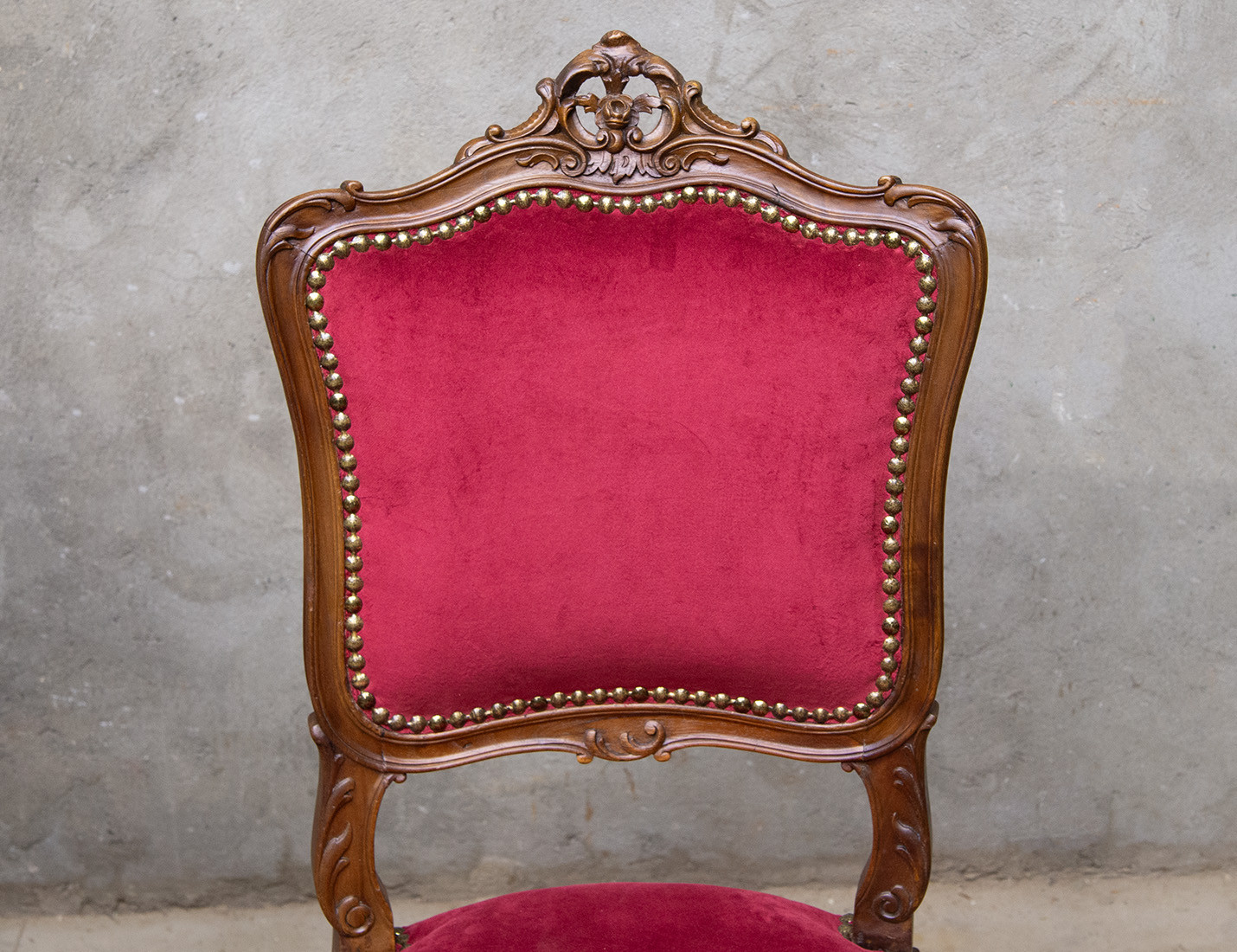 Реставрация пары ореховых стульев 19 века