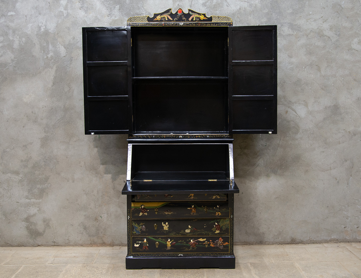 Реставрация бюро в стиле шинуазри