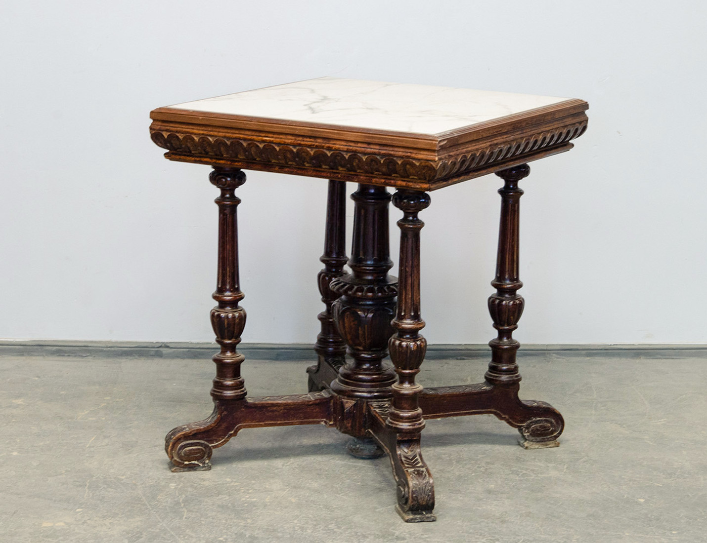 Реставрация антикварного ломберного стола 19 века