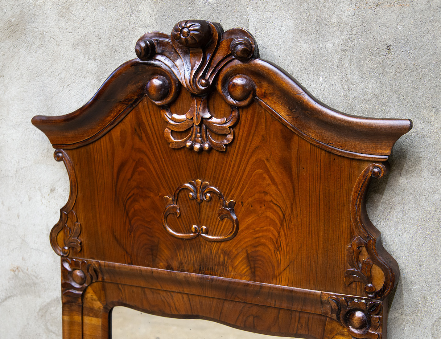 Реставрация антикварного зеркала 19 века