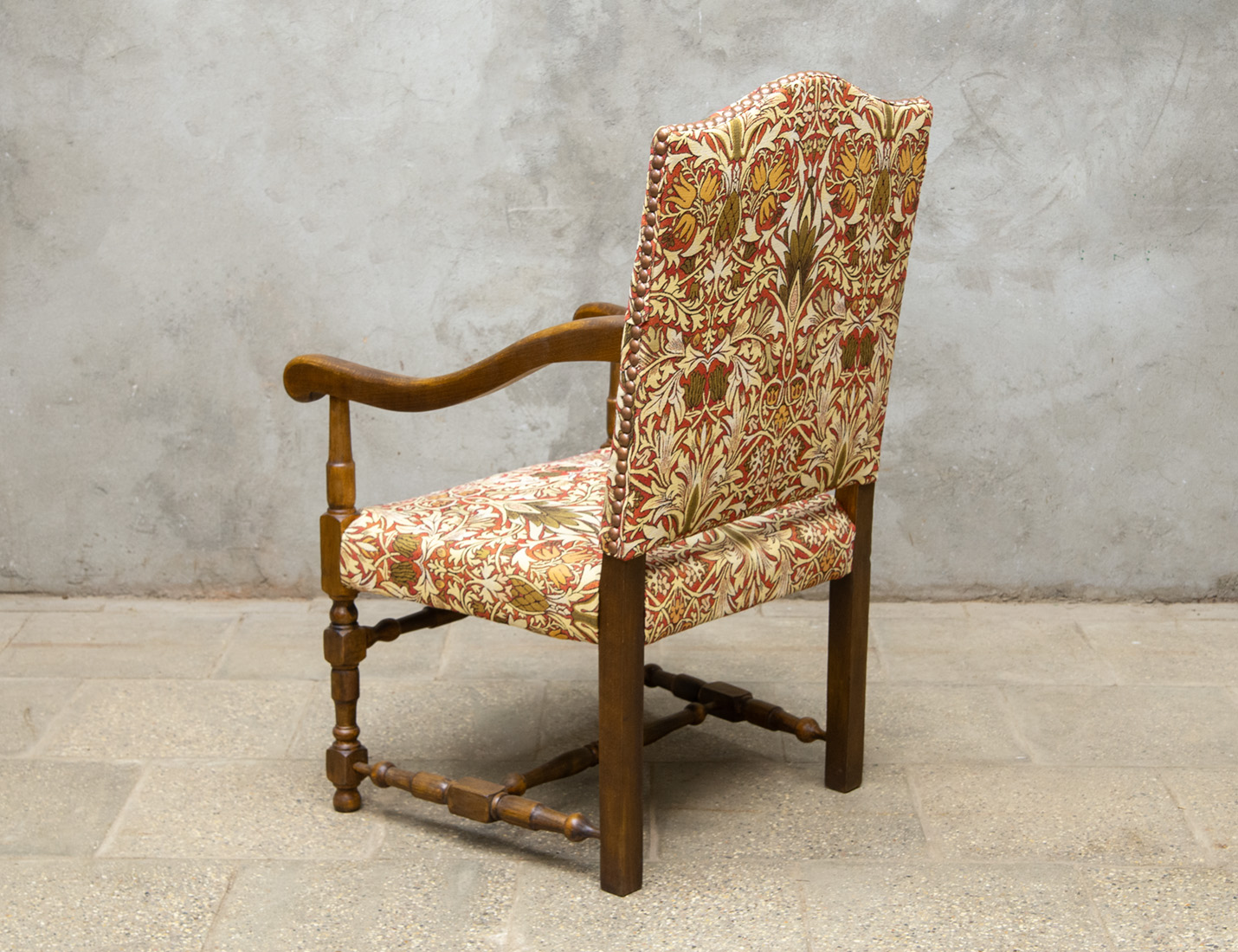 Реставрация старинного кресла