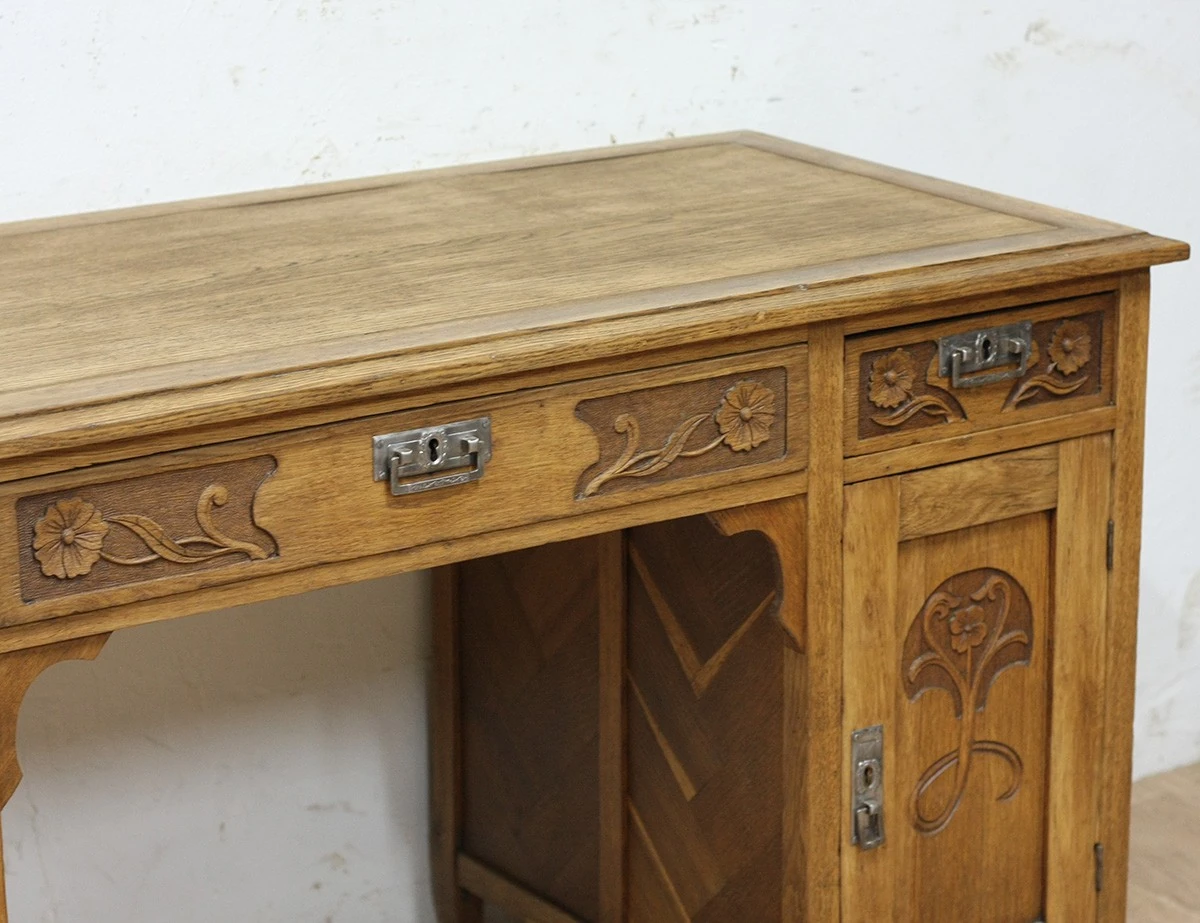 Реставрация дубового письменного стола модерн