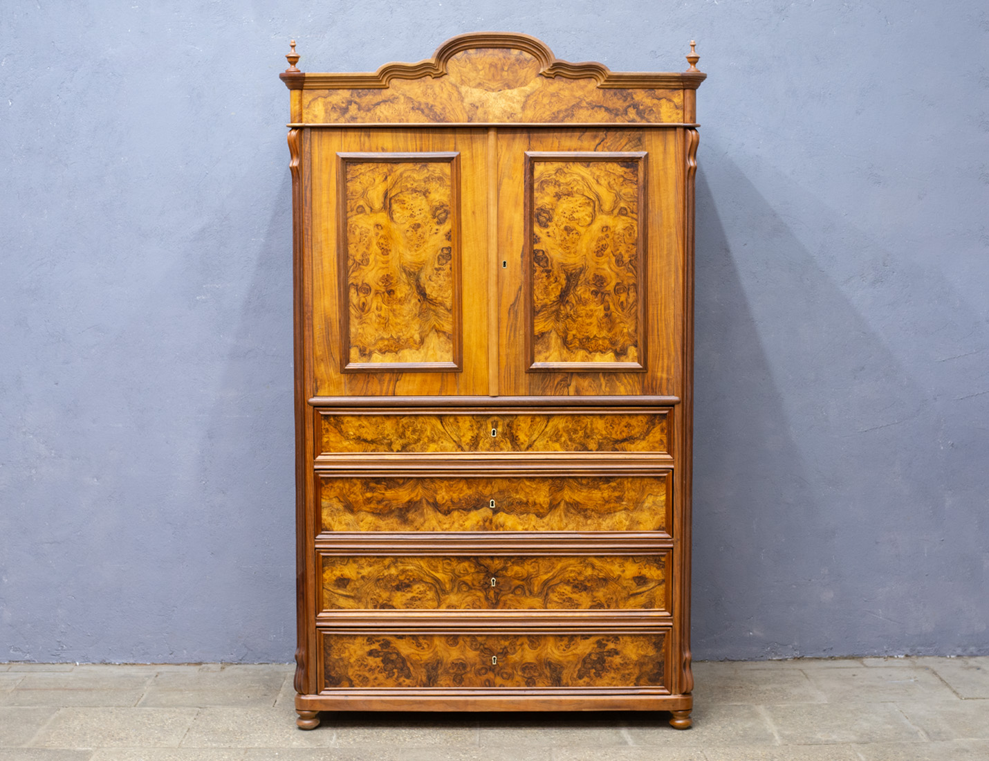 Реставрация шкафа-монашки 19 века