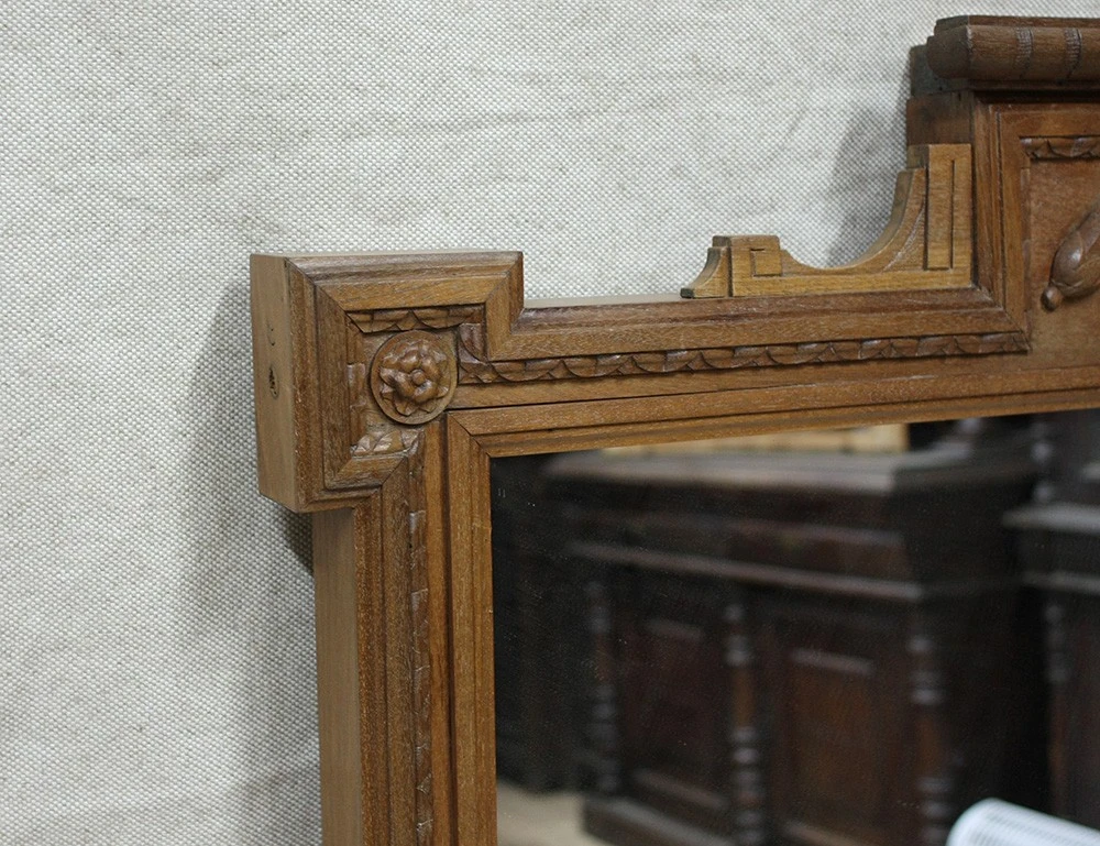 Реставрация антикварного настенного зеркала