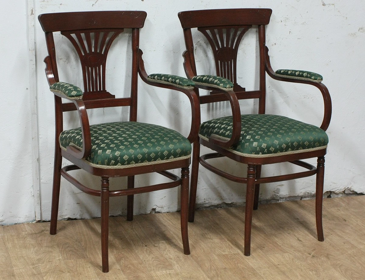 Реставрация пары кресел №296 фирмы Конъ