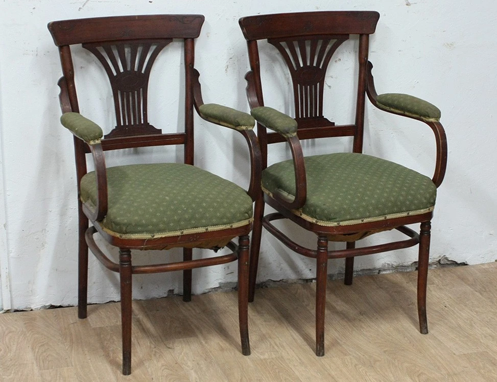 Реставрация пары кресел №296 фирмы Конъ