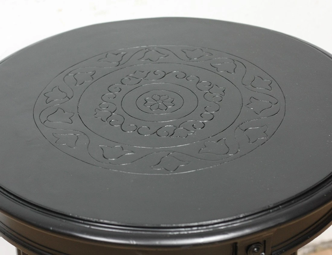 Реставрация антикварного круглого столика