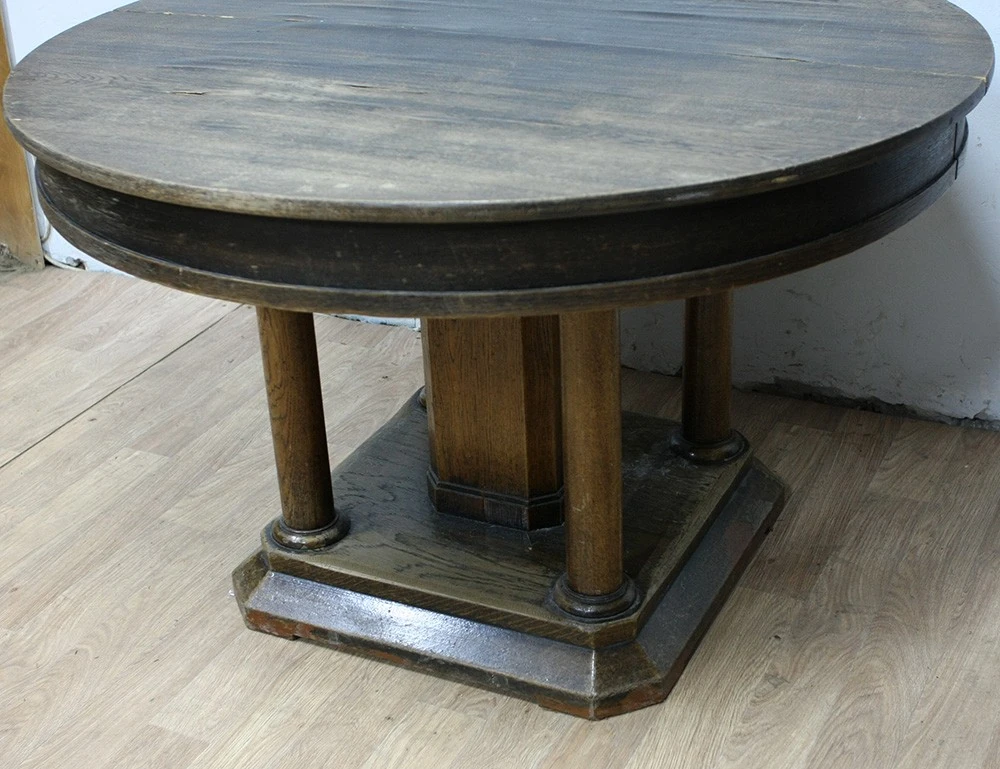 Реставрация старинного круглого стола
