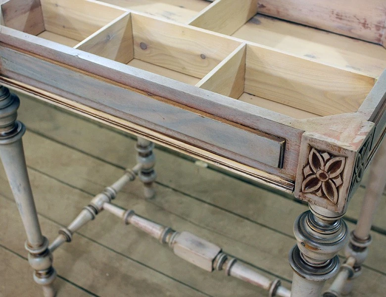 Реставрация столика для рукоделия