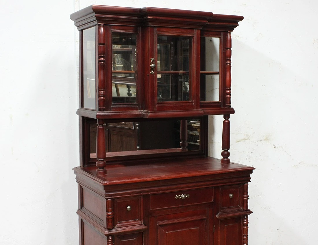 Реставрация старинного буфета