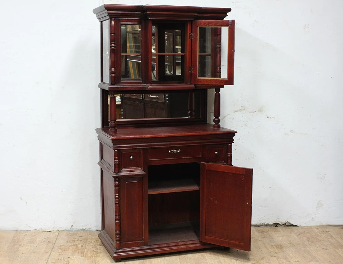 Реставрация старинного буфета