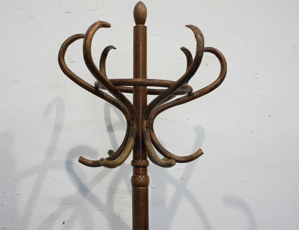 Реставрация старинной венской вешалки