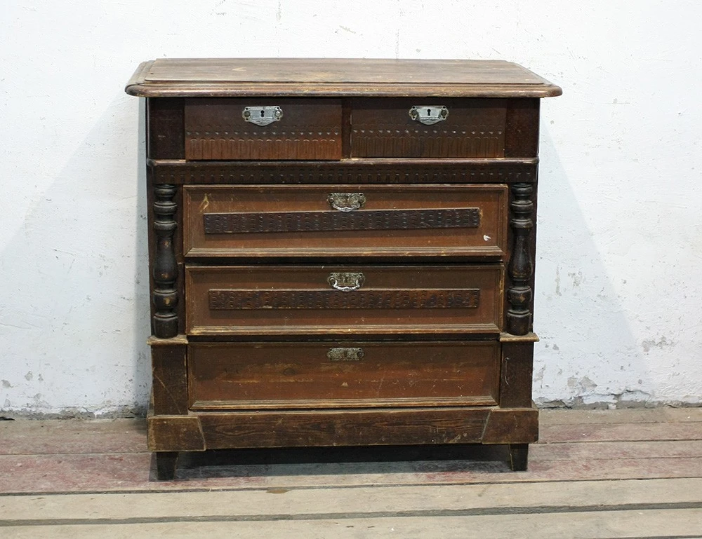Реставрация старинного комода
