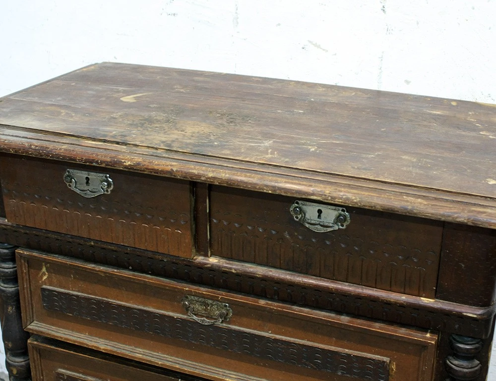 Реставрация старинного комода