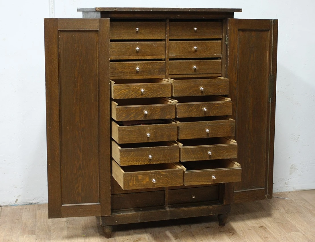 Реставрация дубовой картотеки