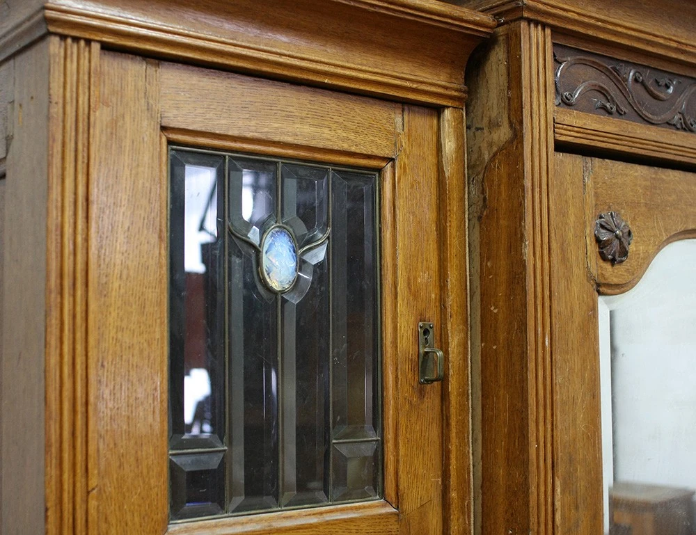 Реставрация дубового платяного шкафа модерн