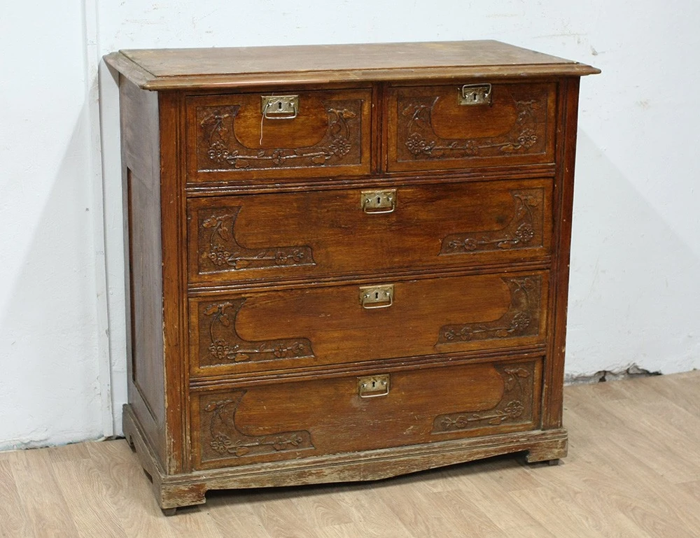 Реставрация старинного дубового комода