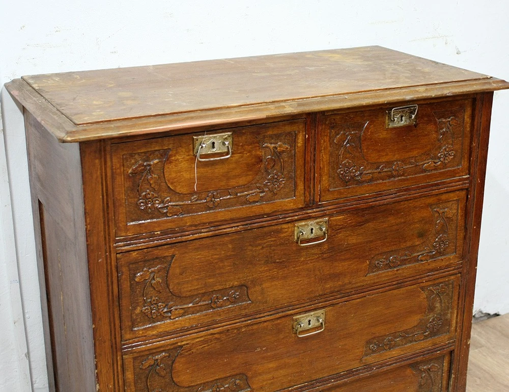 Реставрация старинного дубового комода
