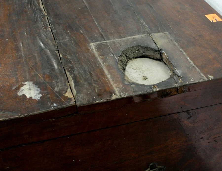 Реставрация старинного сундука