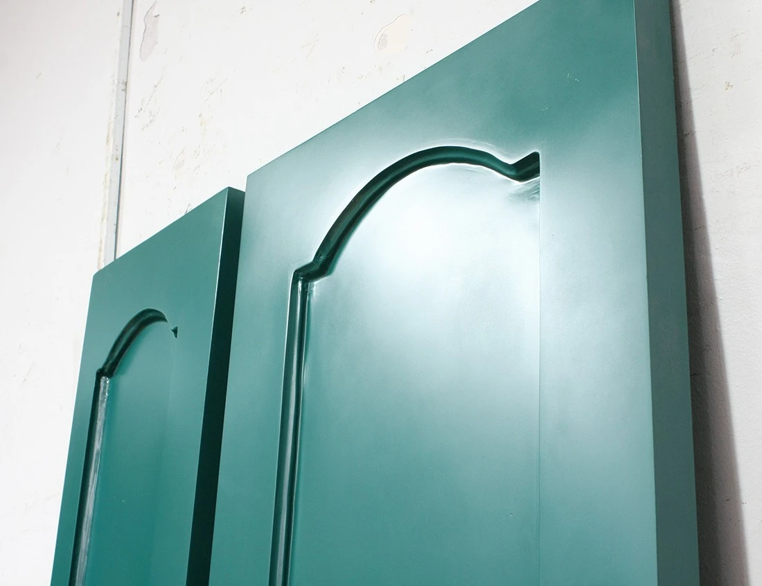 Реставрация старинной двустворчатой двери