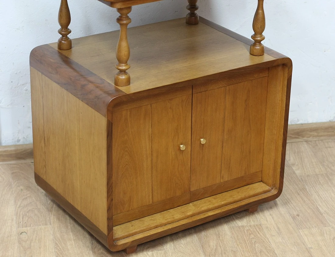 Реставрация винтажной тумбы