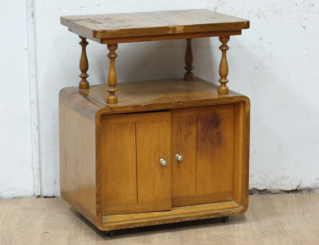 Реставрация винтажной тумбы