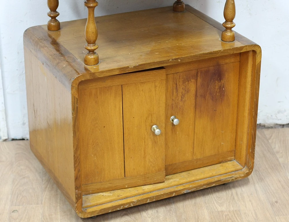 Реставрация винтажной тумбы