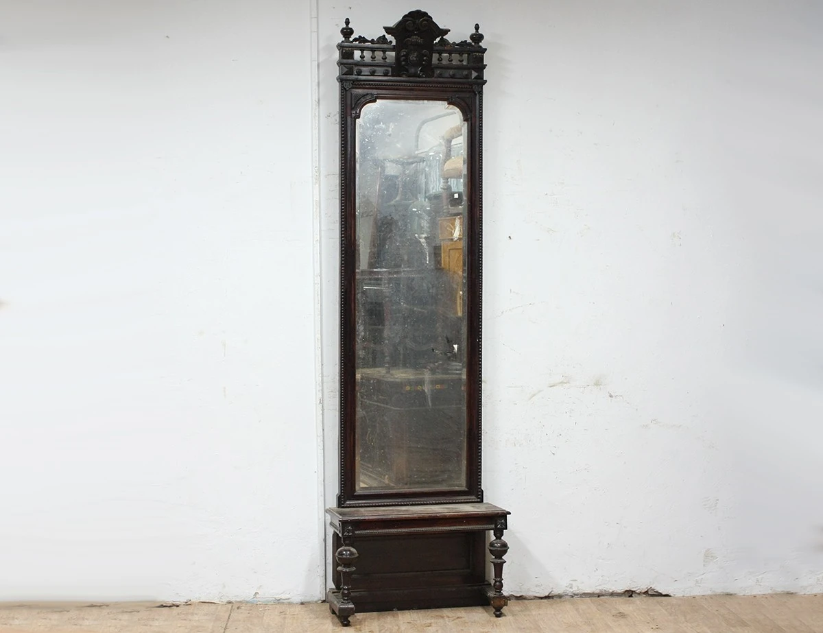 Реставрация орехового простеночного зеркала