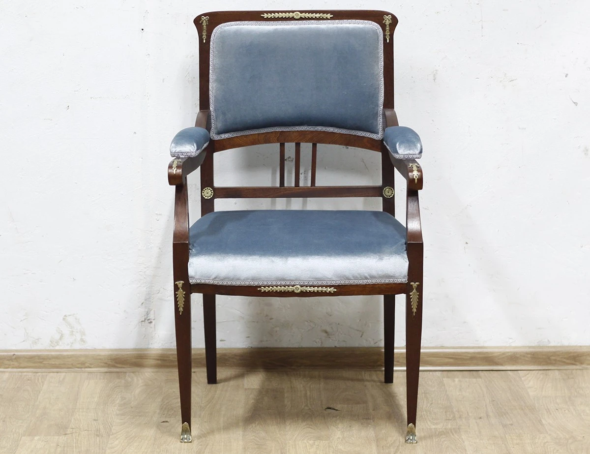 Реставрация антикварного кресла