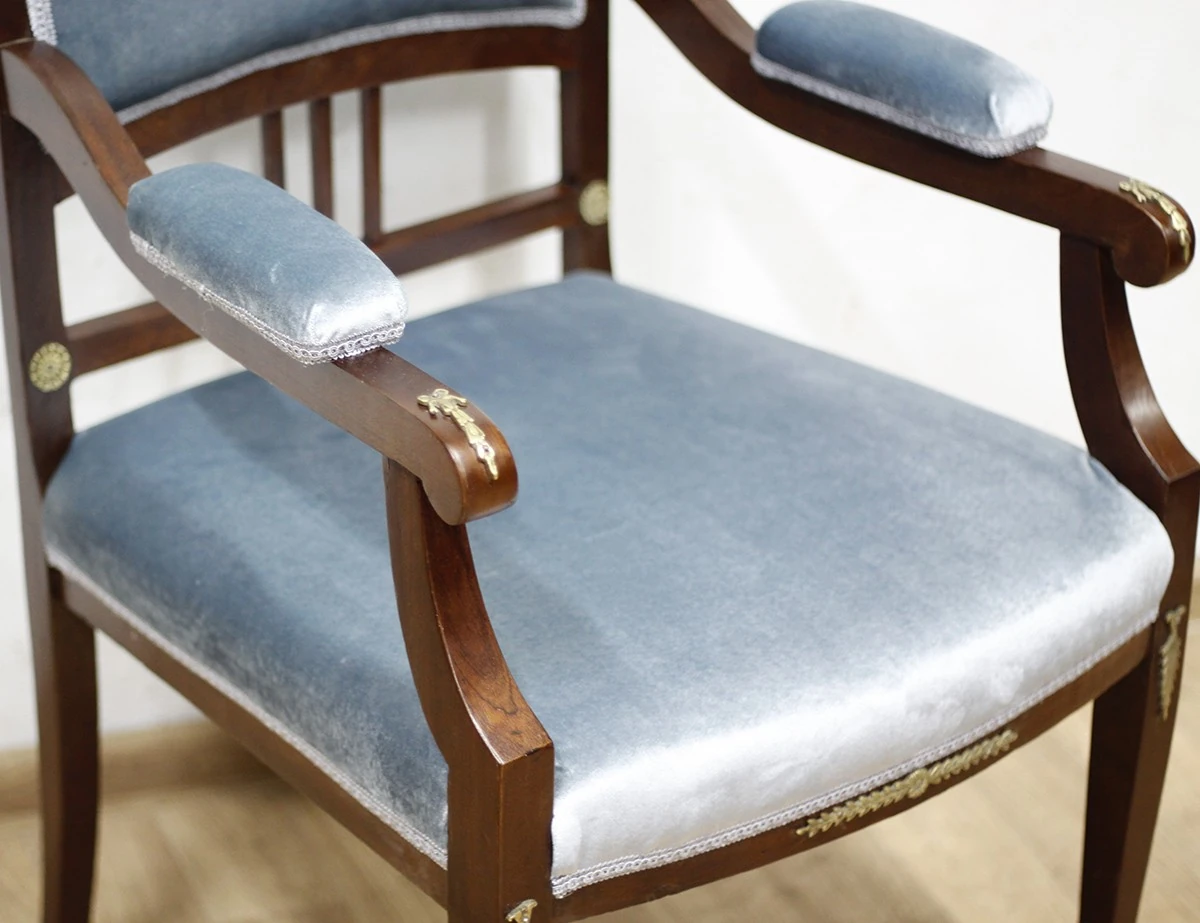 Реставрация антикварного кресла