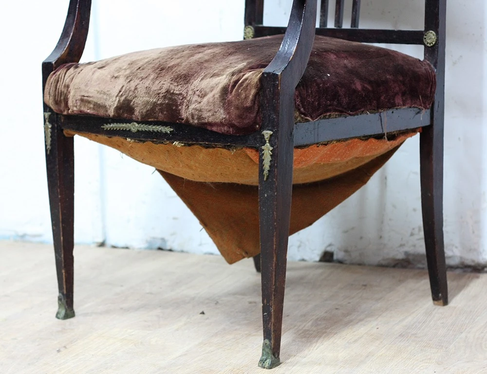 Реставрация антикварного кресла