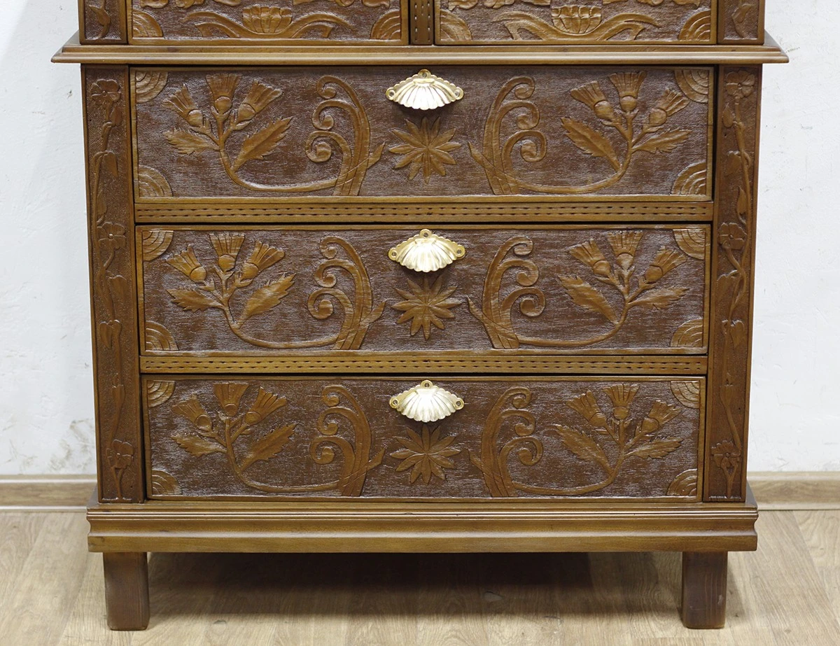 Реставрация старинного комода