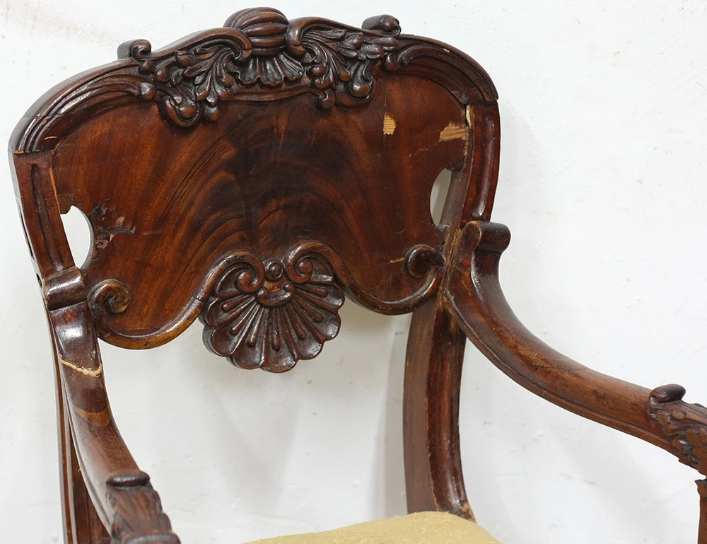 Реставрация кресла красного дерева