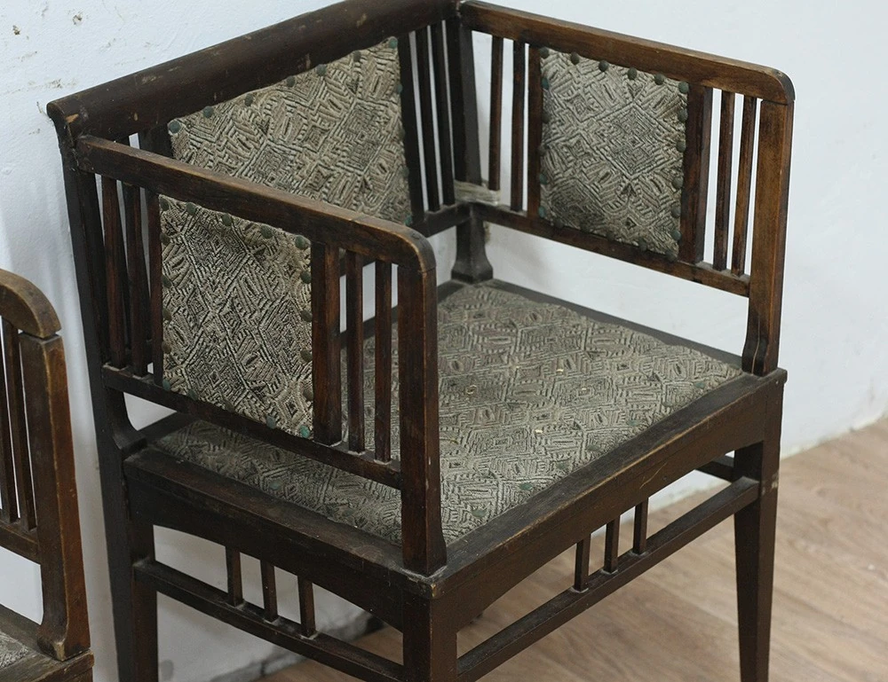 Реставрация пары кресел модерн